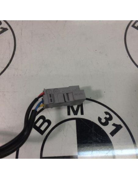 Pretensionneur de ceinture avant droit BMW SERIE 1 E82 COUPE Diesel