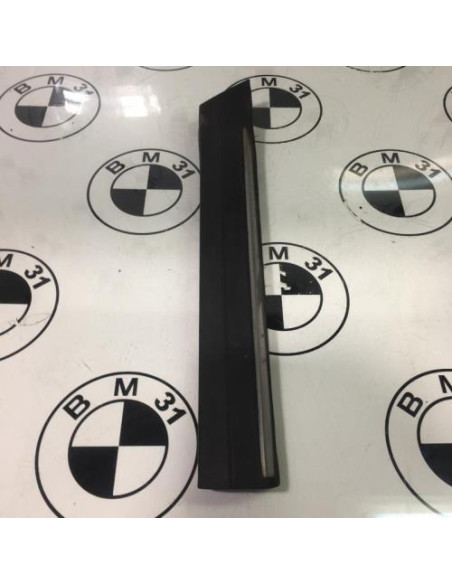 Baguette de porte avant gauche BMW SERIE 7 E32 