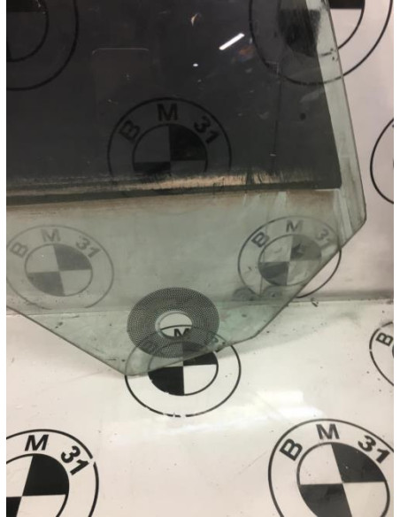 Vitre avant droit BMW SERIE 1 E81 Diesel