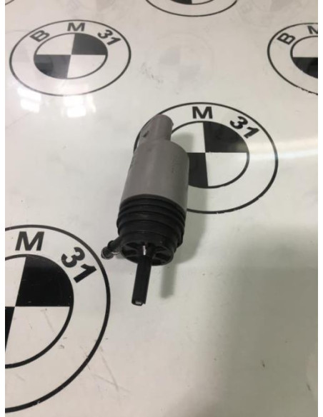 Pompe lave glace avant BMW SERIE 3 E90 PHASE 1 Diesel