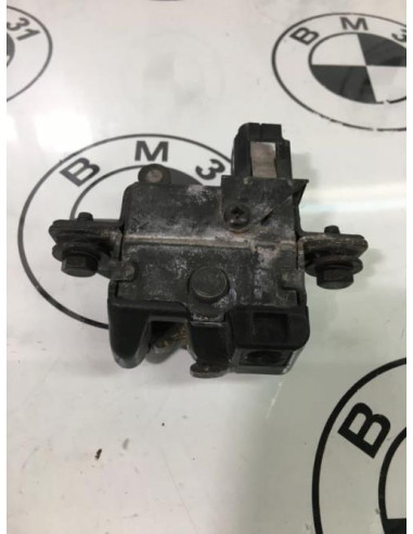 Serrure de coffre BMW SERIE 7 E32 