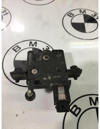 Serrure de coffre BMW SERIE 7 E32 