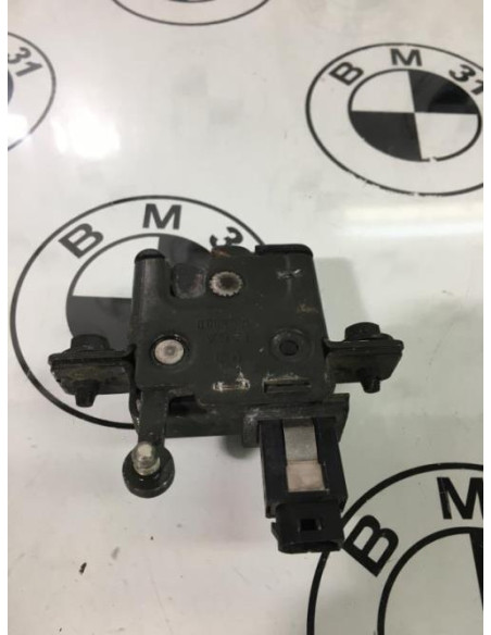 Serrure de coffre BMW SERIE 7 E32 