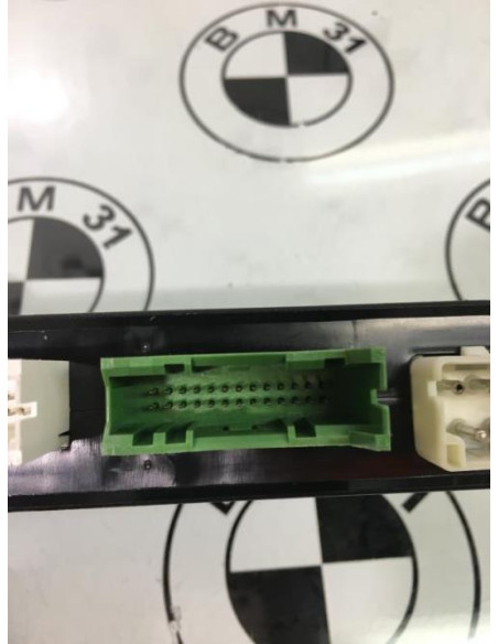 Calculateur BMW SERIE 7 E32 