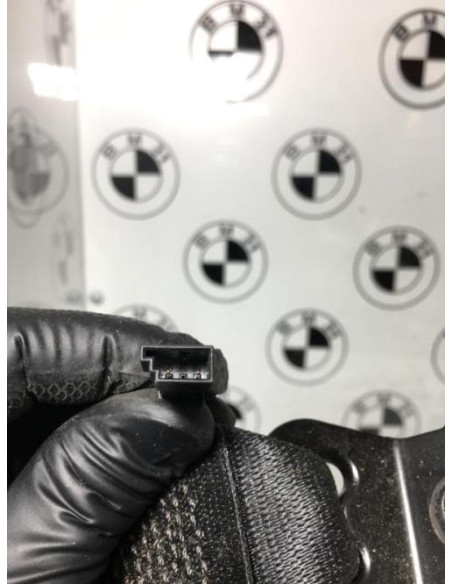 Attache ceinture arriere gauche BMW SERIE 3 F30 PHASE 1 