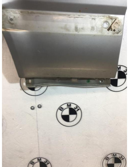 Aile avant gauche BMW SERIE 7 E32 