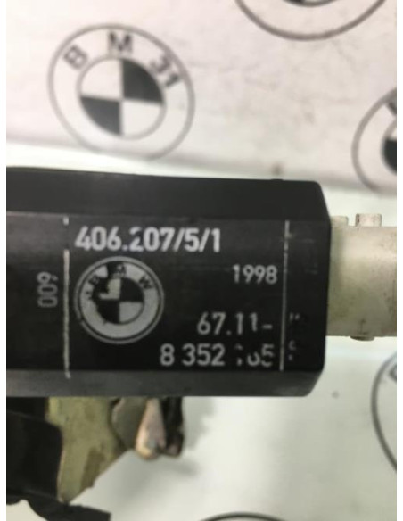 Serrure avant droit BMW SERIE 5 E39 