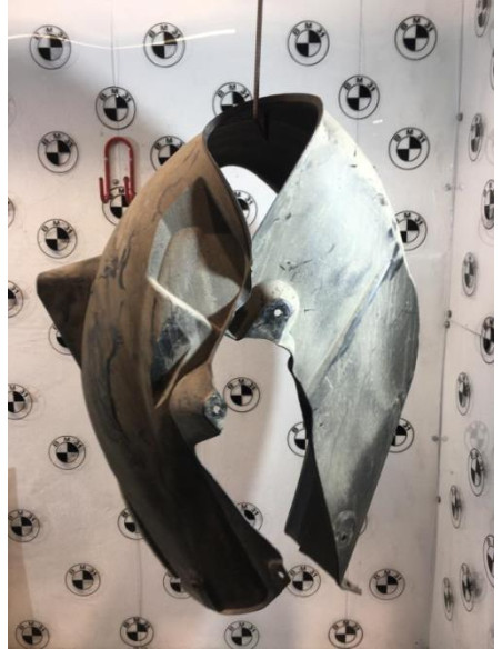 Pare boue arriere gauche BMW SERIE 5 E60 