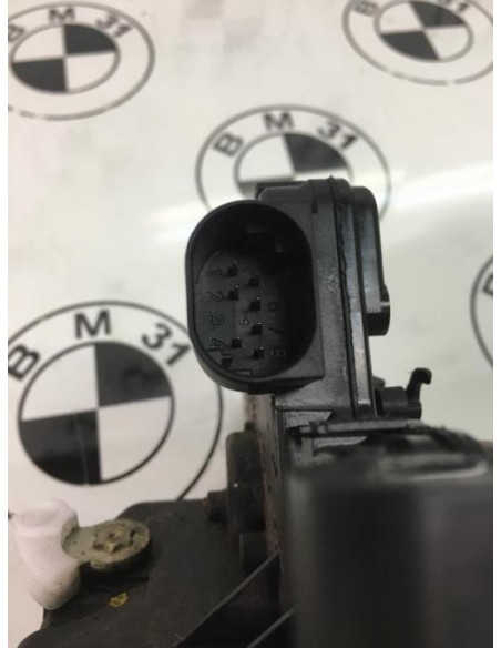 Serrure avant droit BMW SERIE 3 E46 TOURING PHASE 1 BREAK 