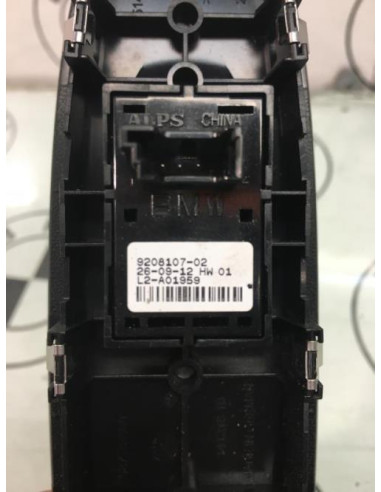 Interrupteur de leve vitre avant droit BMW SERIE 1 F21 PHASE 1 Diesel