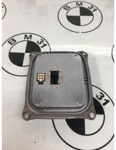 Boitier xenon BMW  Essence