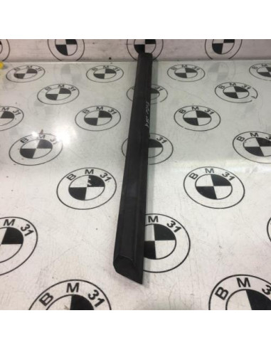 Baguette de porte arriere gauche  BMW SERIE 3 E30 Diesel