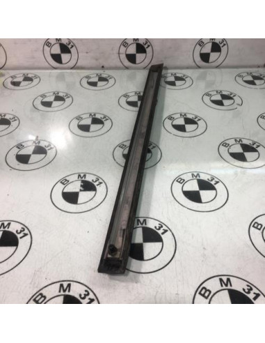 Baguette de porte arriere gauche  BMW SERIE 3 E30 Diesel