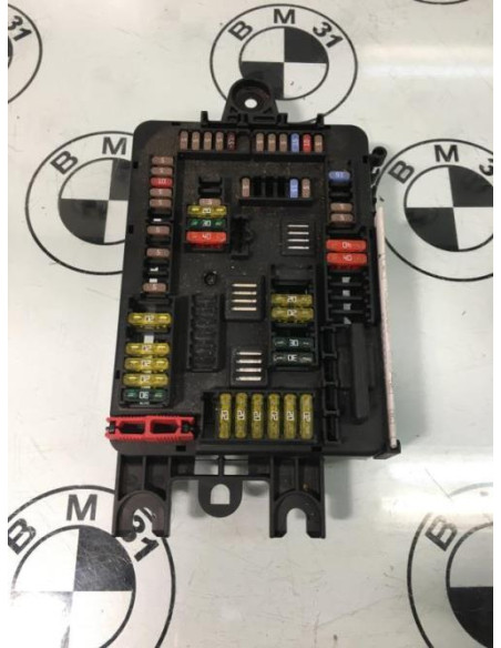 Porte fusible BMW SERIE 1 F21 PHASE 1 Diesel