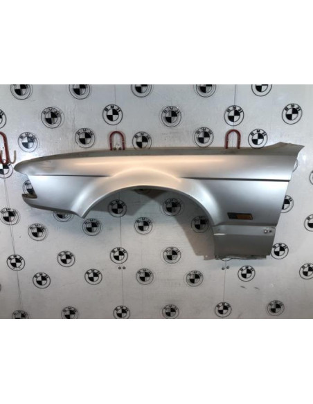 Aile avant gauche BMW SERIE 7 E32 