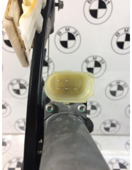 Leve vitre electrique arriere droit BMW SERIE 1 F20 PHASE 1 Diesel