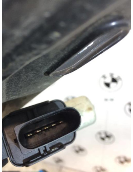 Leve vitre electrique avant droit BMW SERIE 1 F20 PHASE 1 Diesel