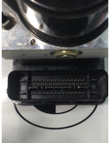 Bloc ABS (freins anti-blocage) BMW SERIE 1 E87 PHASE 1 Diesel
