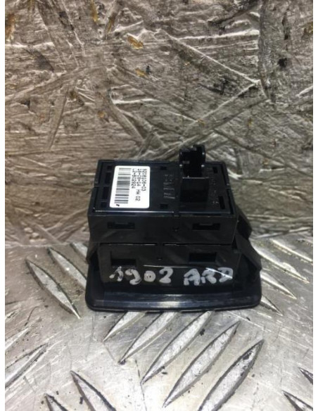 Interrupteur de leve vitre arriere droit BMW SERIE 1 F20 PHASE 1 Diesel