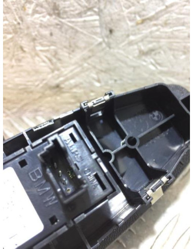 Interrupteur de leve vitre avant droit BMW SERIE 1 F20 PHASE 1 