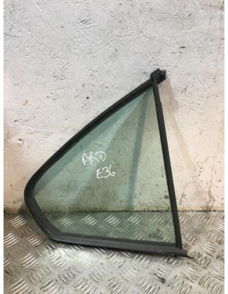 Custode arriere droit (porte) BMW SERIE 3 E36 