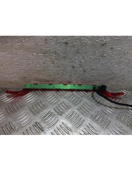 Feu arriere stop central BMW SERIE 1 E87 PHASE 1 Diesel