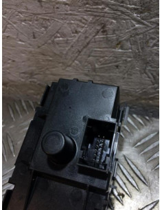 Commande de phare BMW SERIE 1 E87 PHASE 2 Diesel 2