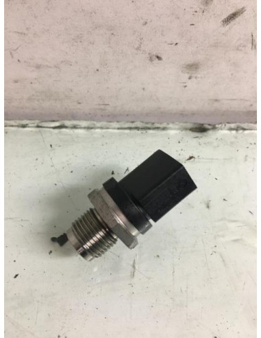 Capteur de pression de rampe injection BMW X1 E84 PHASE 1 