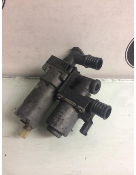 Pompe à eau BMW SERIE 3 E46 COMPACT PHASE 1 Essence