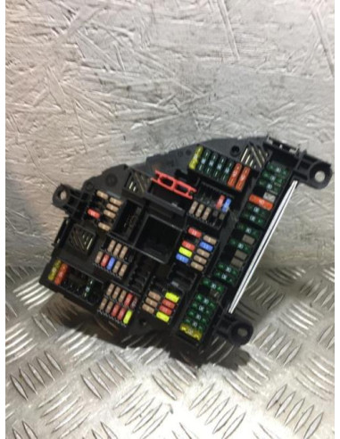 Porte fusible BMW SERIE 5 F11 TOURING PHASE 1 BREAK Diesel