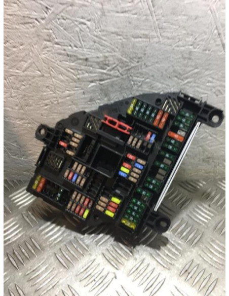 Porte fusible BMW SERIE 5 F11 TOURING PHASE 1 BREAK Diesel