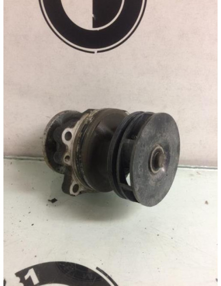 Pompe à eau BMW SERIE 5 E39 PHASE 2 Essence