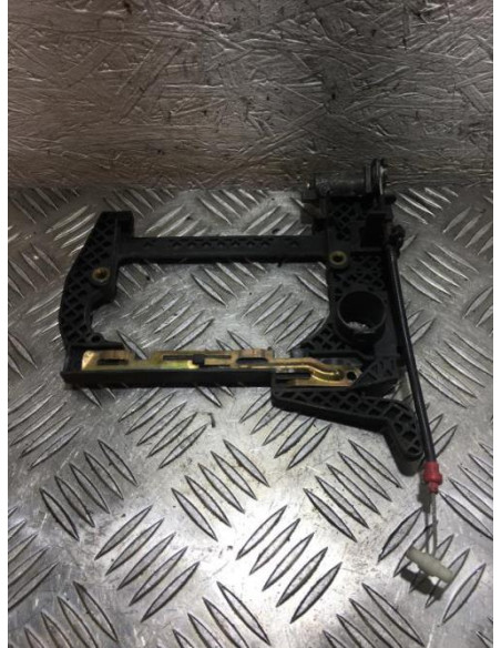 Support poignee porte avant droite BMW SERIE 5 E39 PHASE 2 Diesel