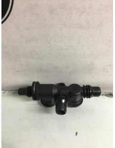 Boitier eau BMW X5 E53 