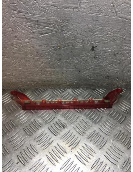 Feu arriere stop central BMW SERIE 1 E87 PHASE 1 Essence