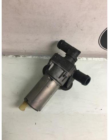 Pompe à eau BMW SERIE 1 E87 PHASE 1 Essence