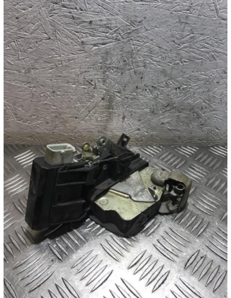 Serrure arriere droit BMW SERIE 5 E39 TOURING PHASE 1 BREAK 