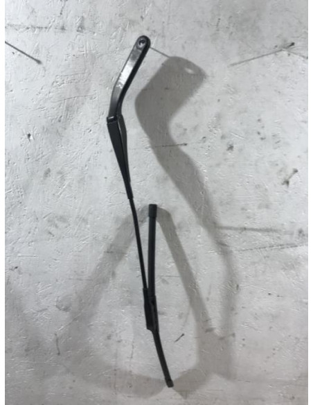 Bras essuie glace avant droit BMW SERIE 1 E81 
