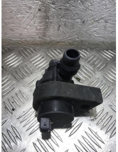 Pompe à eau BMW X5 E53 