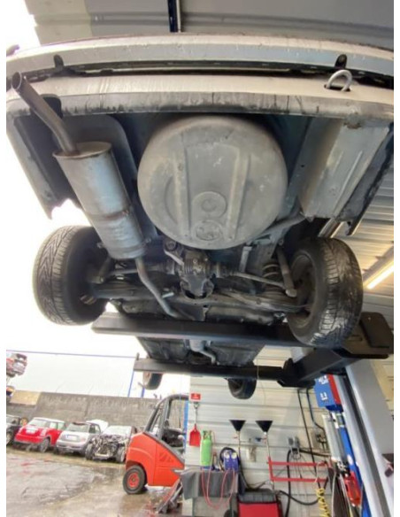 Pretensionneur de ceinture arriere centrale BMW SERIE 3 E30 Essence