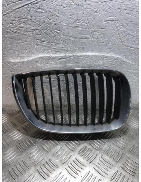 Grille de calandre droite BMW SERIE 1 E87 PHASE 1 Essence