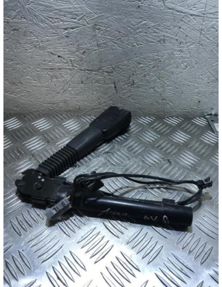 Pretensionneur de ceinture avant droit BMW SERIE 1 E81 Diesel