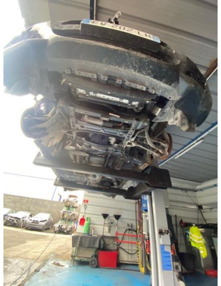 Bras de suspension superieur arriere droit BMW X4 F26 Diesel