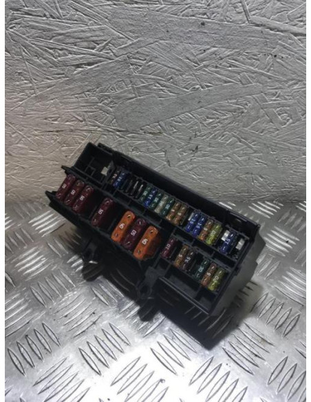 Porte fusible BMW SERIE 7 E65 PHASE 1 Diesel