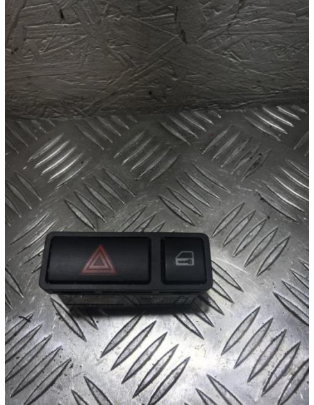 Bouton de warning BMW SERIE 3 E46 PHASE 1 Essence