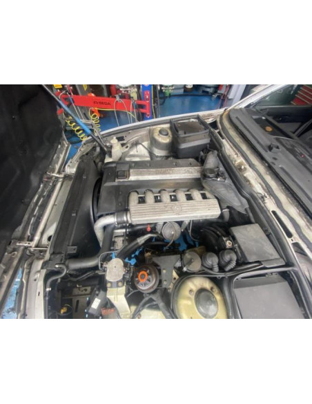 Poignee porte avant droit BMW SERIE 5 E34 Diesel