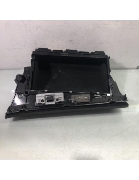 Boite a gants BMW X3 E83 PHASE 2 Diesel