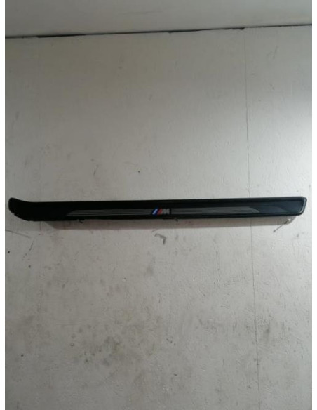 Marche pieds BMW SERIE 1 E81 Diesel