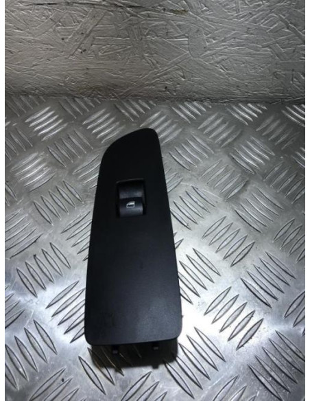 Interrupteur de leve vitre avant droit BMW SERIE 1 E81 Diesel