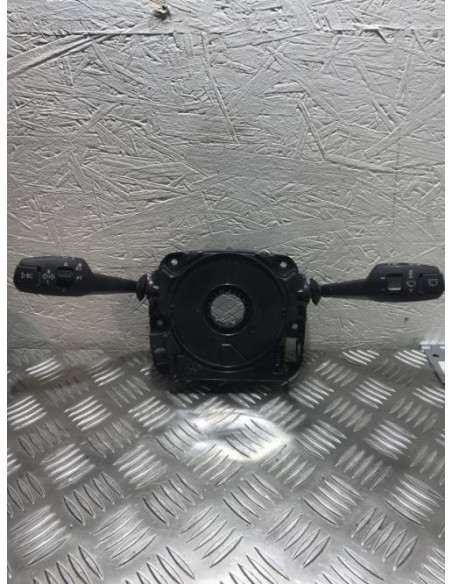 Com (Bloc Contacteur Tournant+Commodo Essuie Glace+Commodo Phare) BMW SERIE 1 E81 Diesel